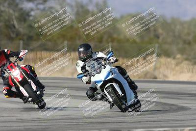 media/Dec-01-2025-Moto Forza (Mon) [[2daa91e15f]]/3-Beginner Group/Session 3 (Turn 3)/